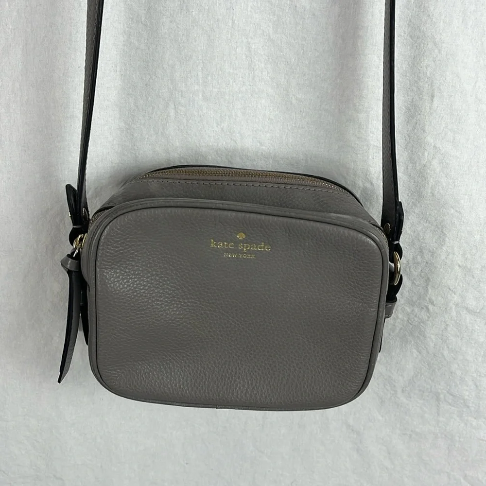 Kate spade minds gray mulberry cross body